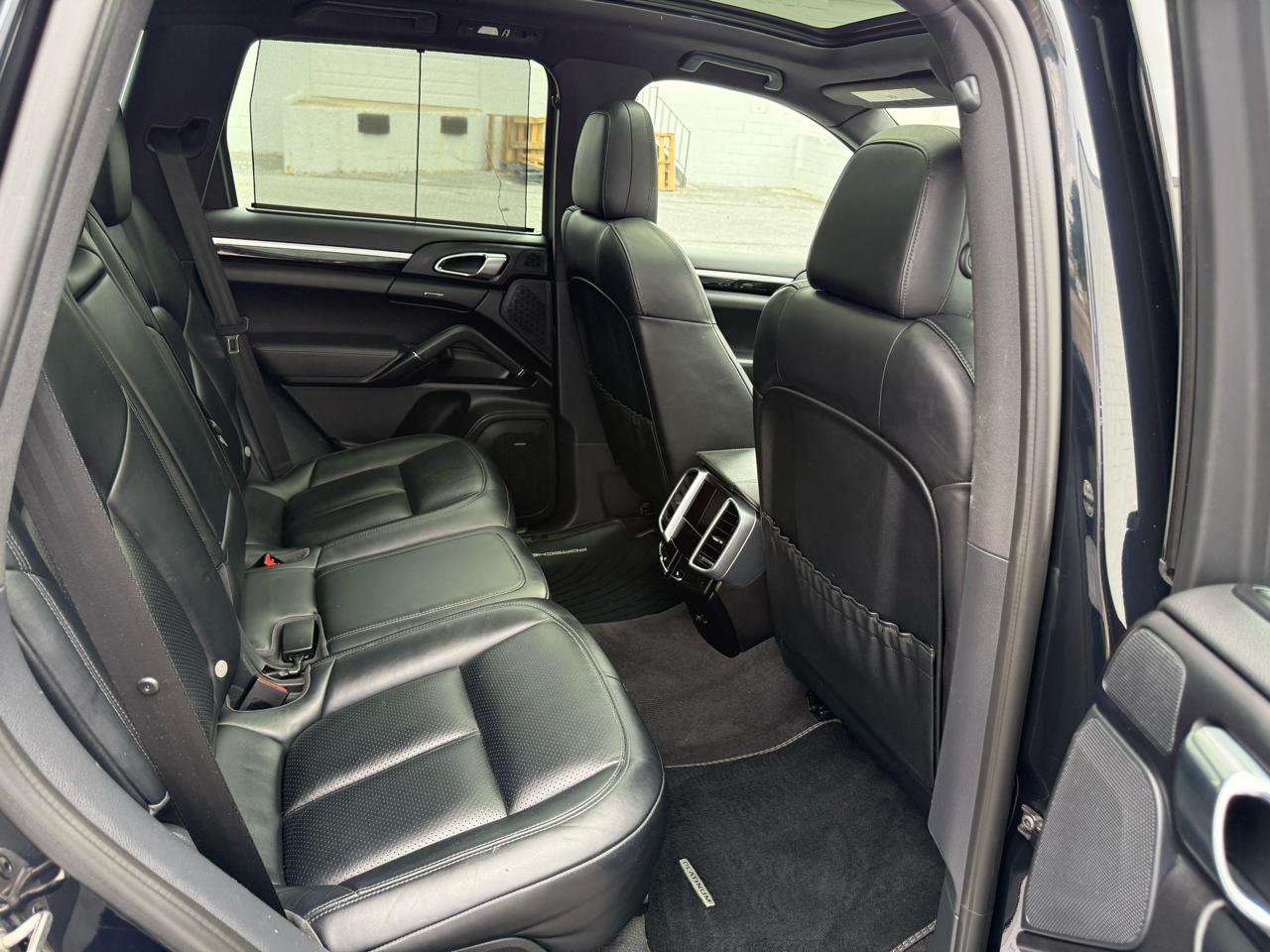 Porsche Cayenne AWD 4dr S E-Hybrid 2016