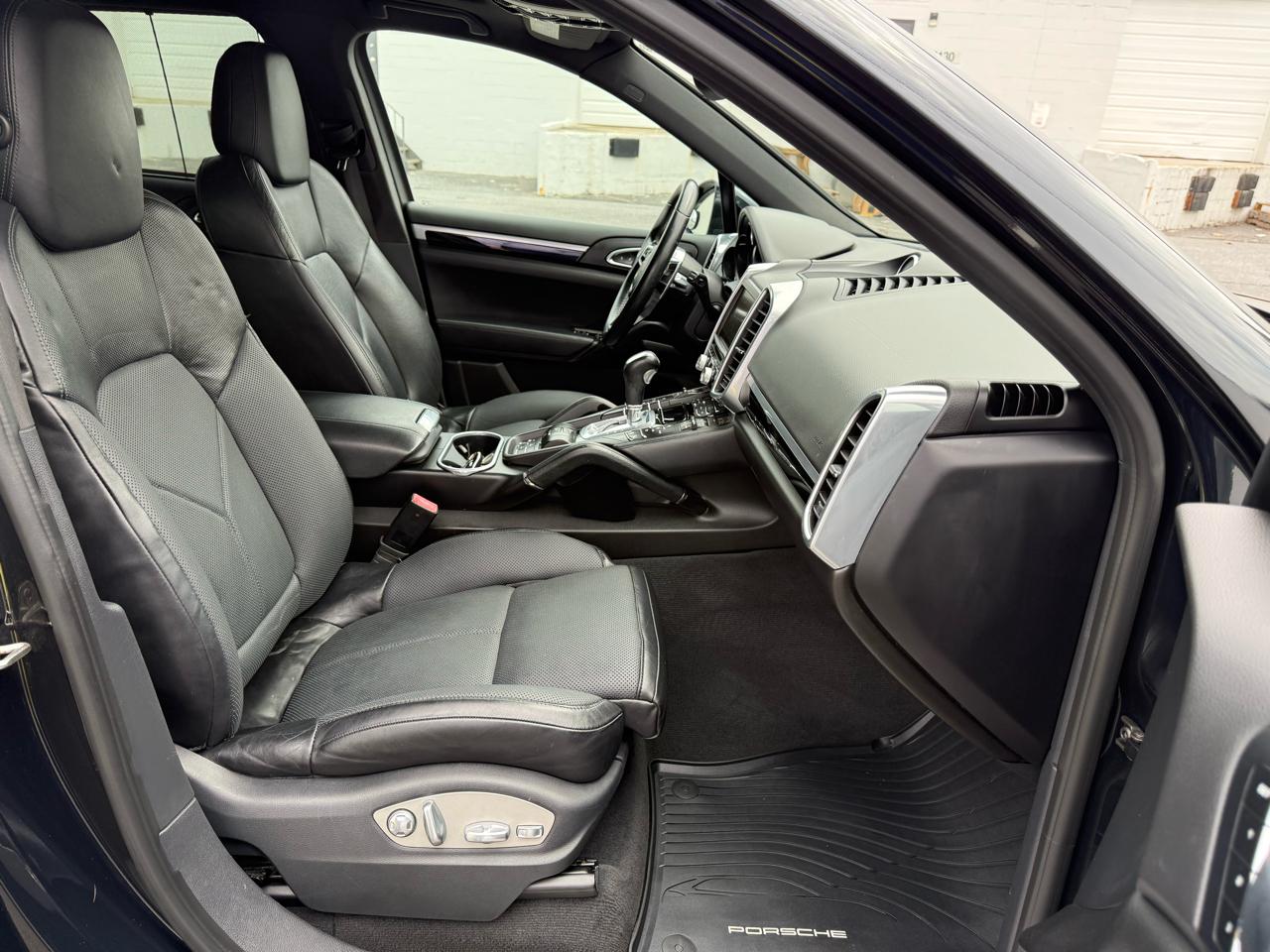 Porsche Cayenne AWD 4dr S E-Hybrid 2016