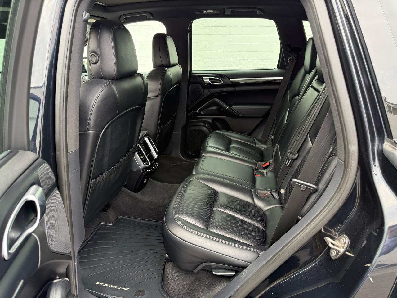 Porsche Cayenne AWD 4dr S E-Hybrid 2016
