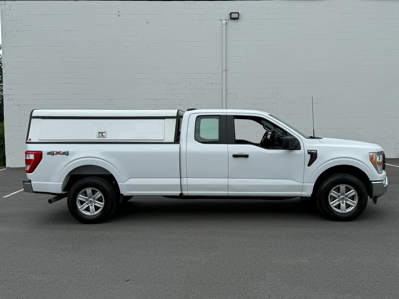Ford F-150 XL 4WD SuperCab 8' Box 2022