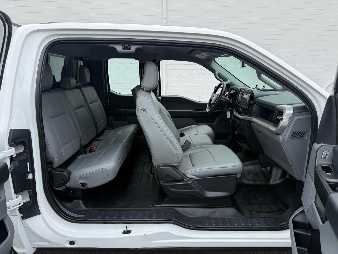 Ford F-150 XL 4WD SuperCab 8' Box 2022