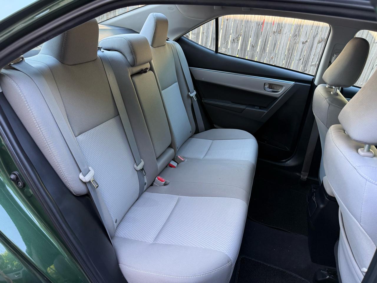 Toyota Corolla 4dr Sdn CVT LE ECO (Natl) 2016