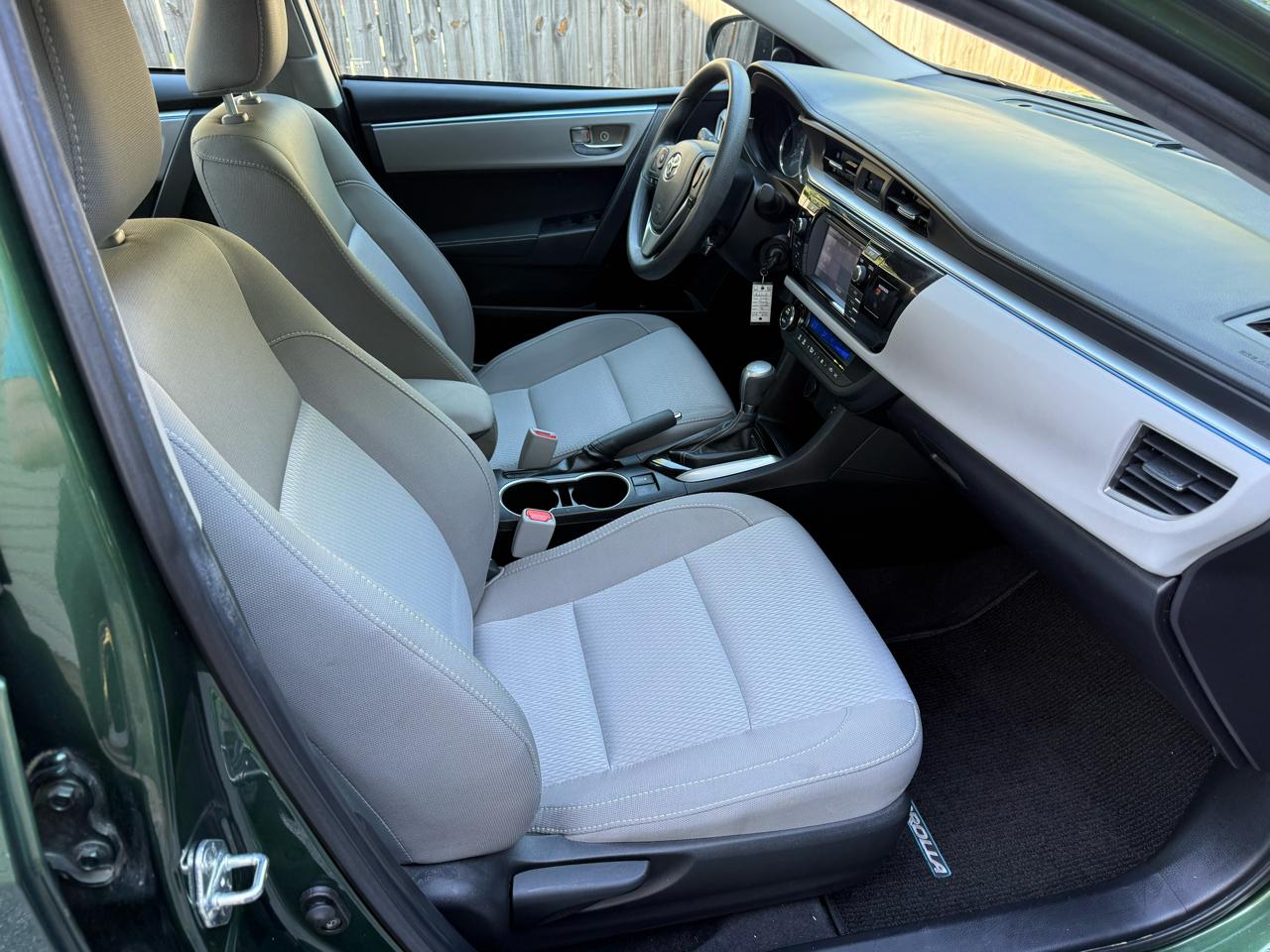 Toyota Corolla 4dr Sdn CVT LE ECO (Natl) 2016