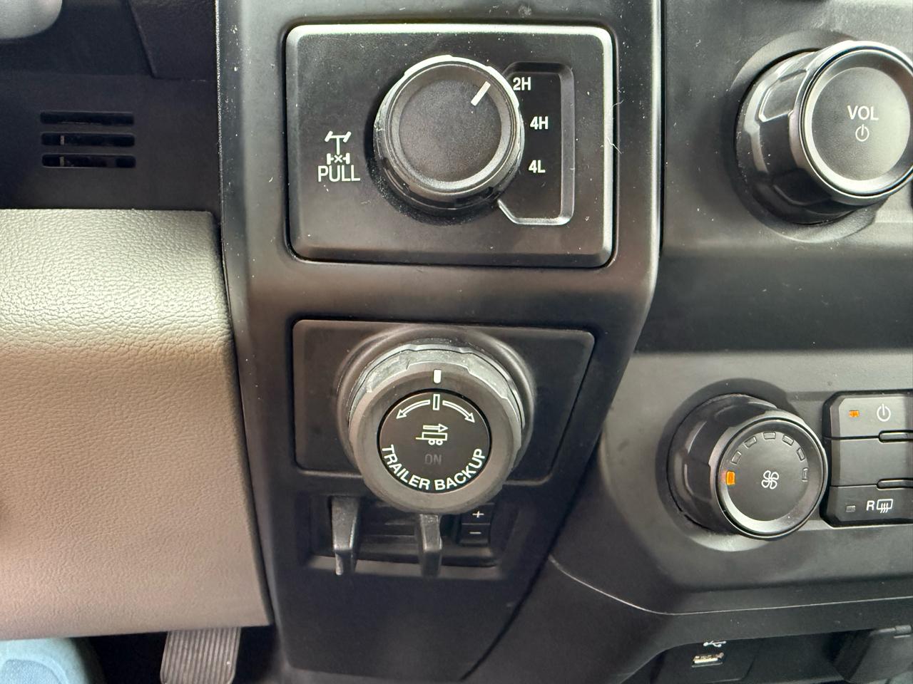 Ford F-150 FX4 SuperCrew 4WD 2020