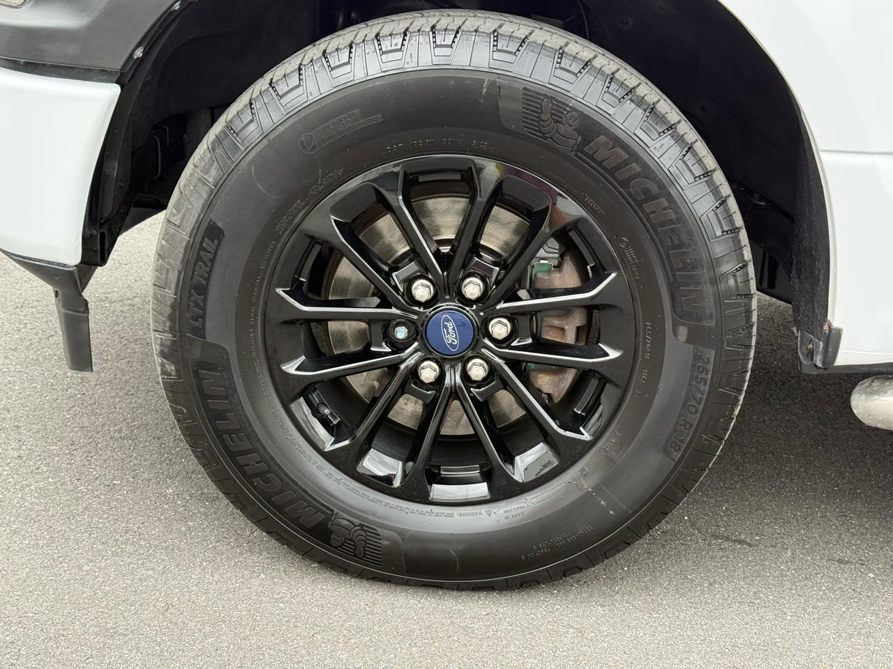 Ford F-150 FX4 SuperCrew 4WD 2020