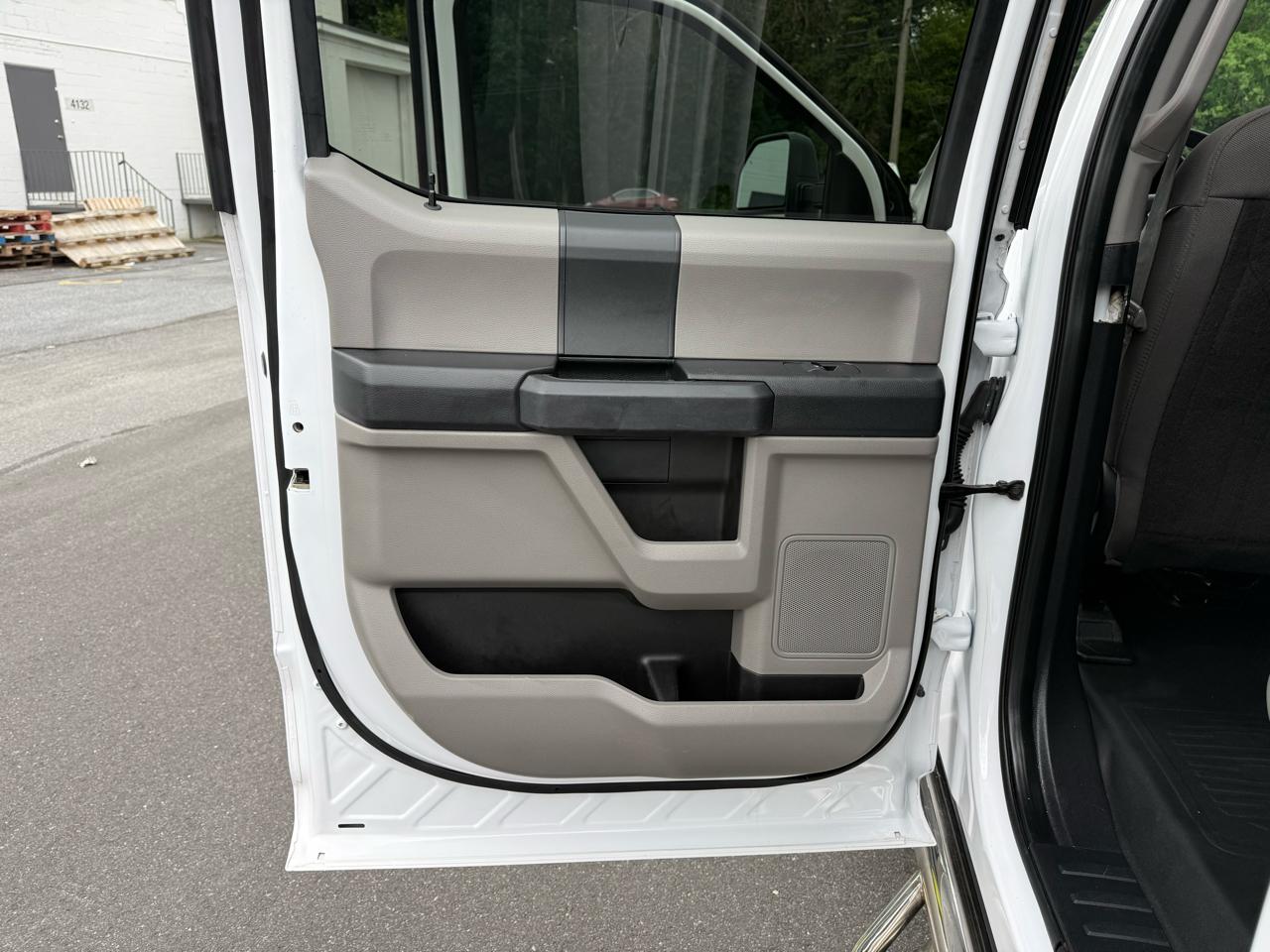 Ford F-150 FX4 SuperCrew 4WD 2020