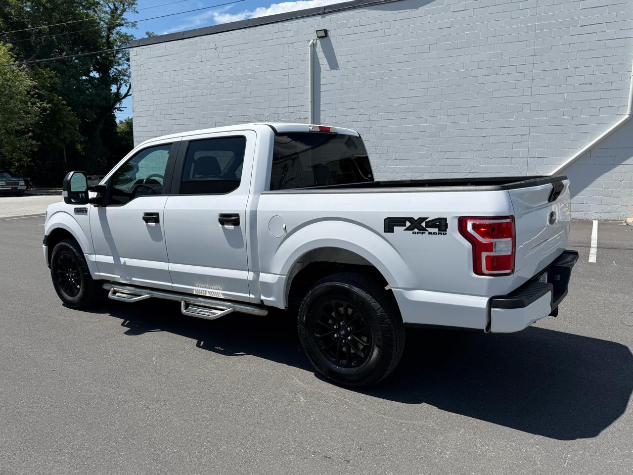 Ford F-150 FX4 SuperCrew 4WD 2020