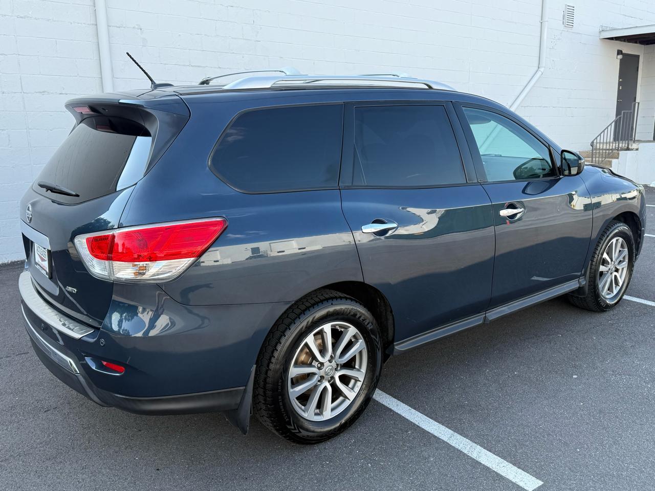Nissan Pathfinder 4WD 4dr SV *Ltd Avail* 2015