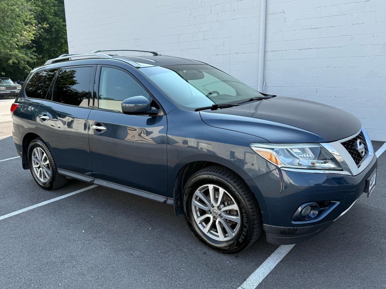 Nissan Pathfinder 4WD 4dr SV *Ltd Avail* 2015