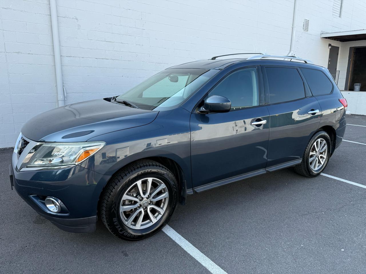 Nissan Pathfinder 4WD 4dr SV *Ltd Avail* 2015