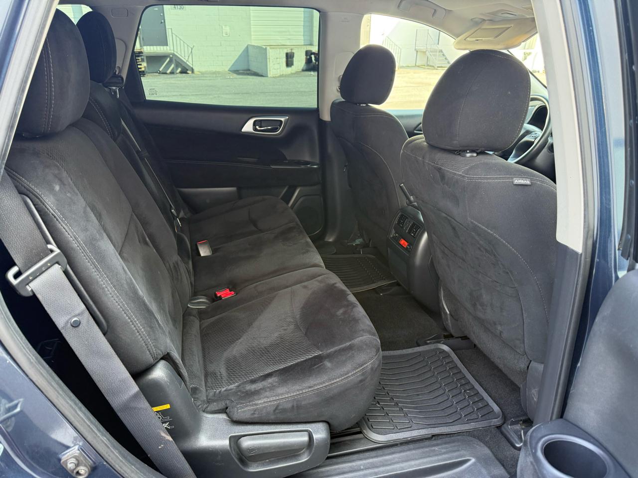Nissan Pathfinder 4WD 4dr SV *Ltd Avail* 2015