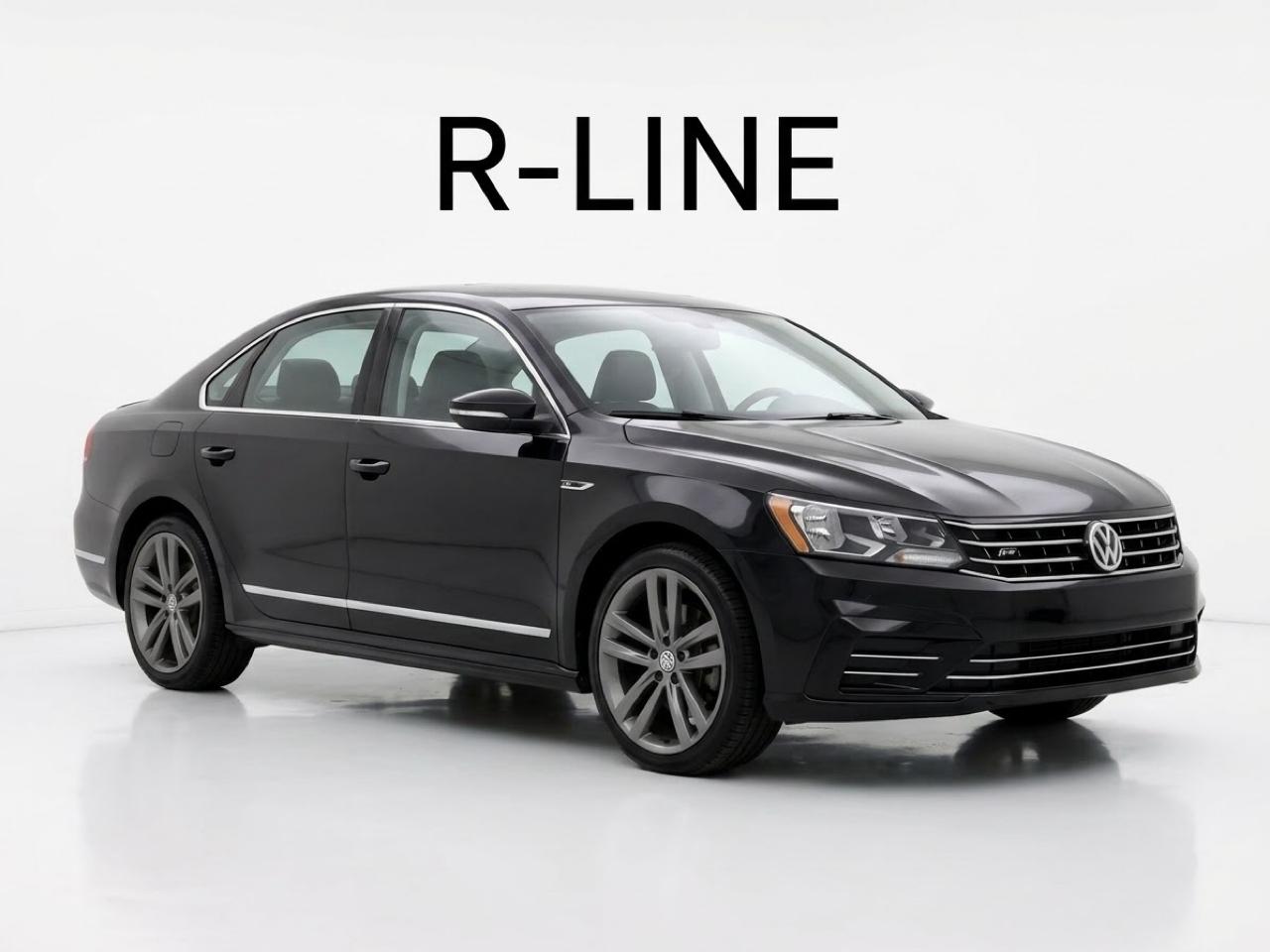 Volkswagen Passat R-Line w/Comfort Pkg Auto 2017