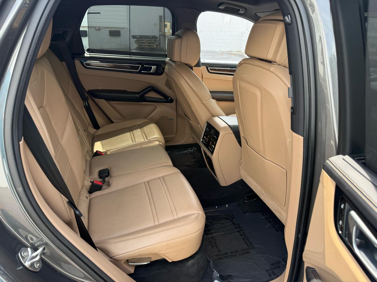 Porsche Cayenne S AWD 2021