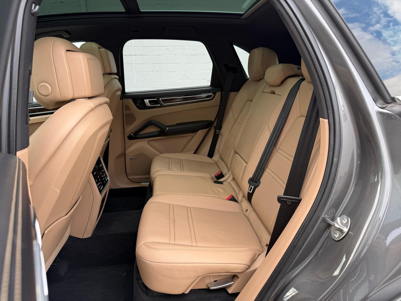 Porsche Cayenne S AWD 2021