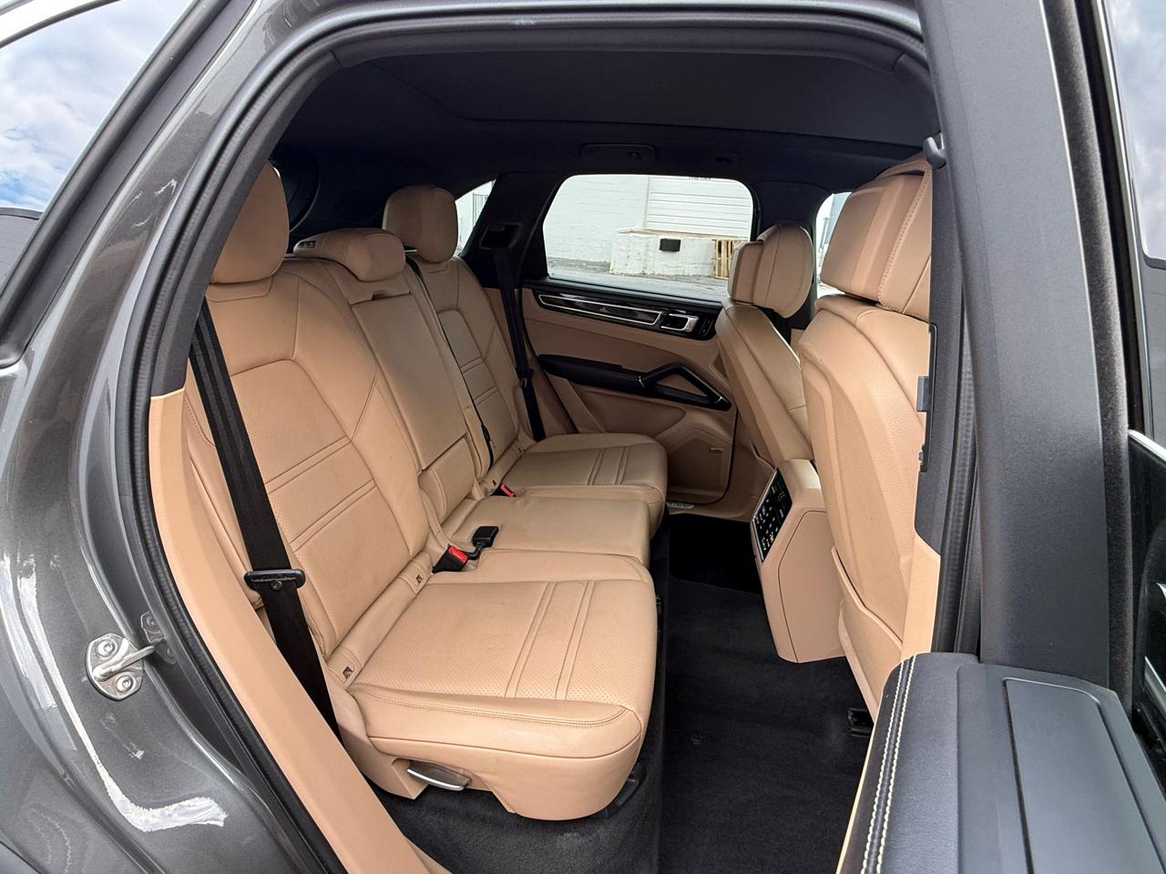 Porsche Cayenne S AWD 2021