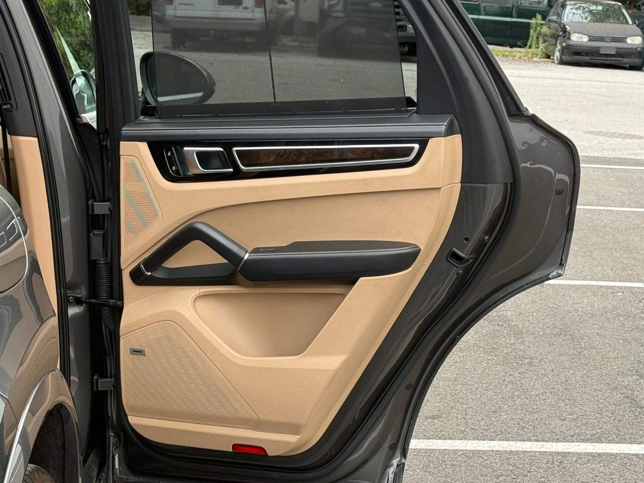 Porsche Cayenne S AWD 2021