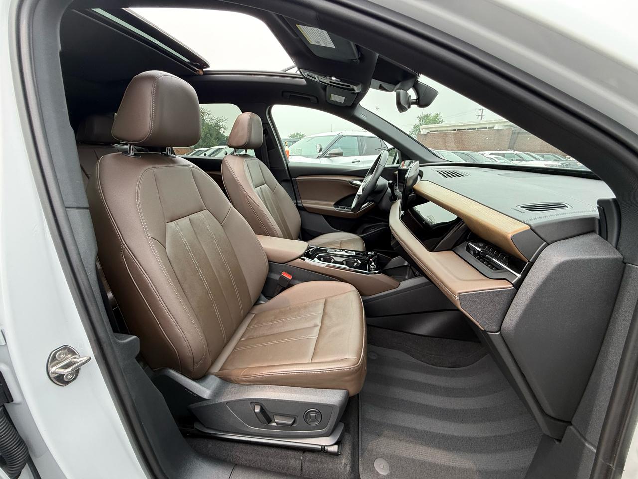 Audi Q6 e-tron Premium quattro 2025