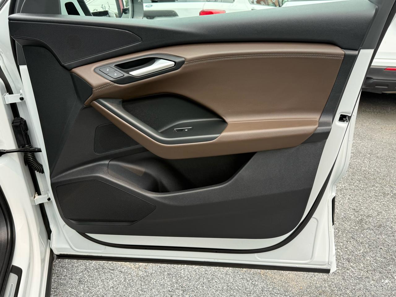 Audi Q6 e-tron Premium quattro 2025