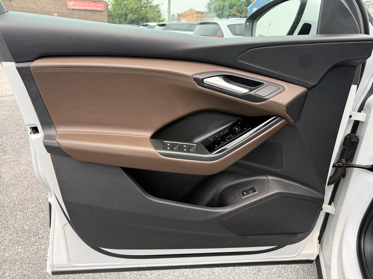 Audi Q6 e-tron Premium quattro 2025