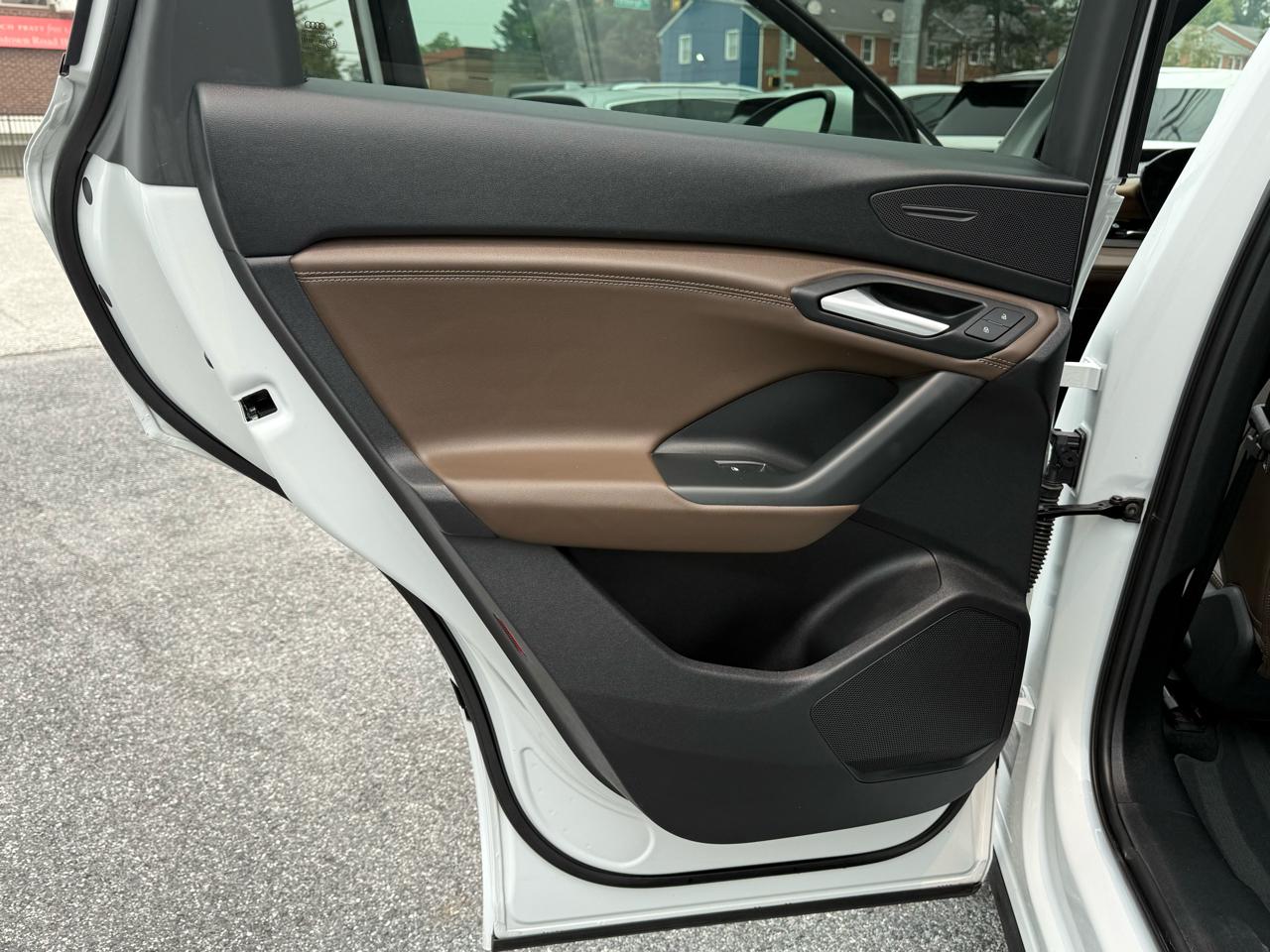 Audi Q6 e-tron Premium quattro 2025
