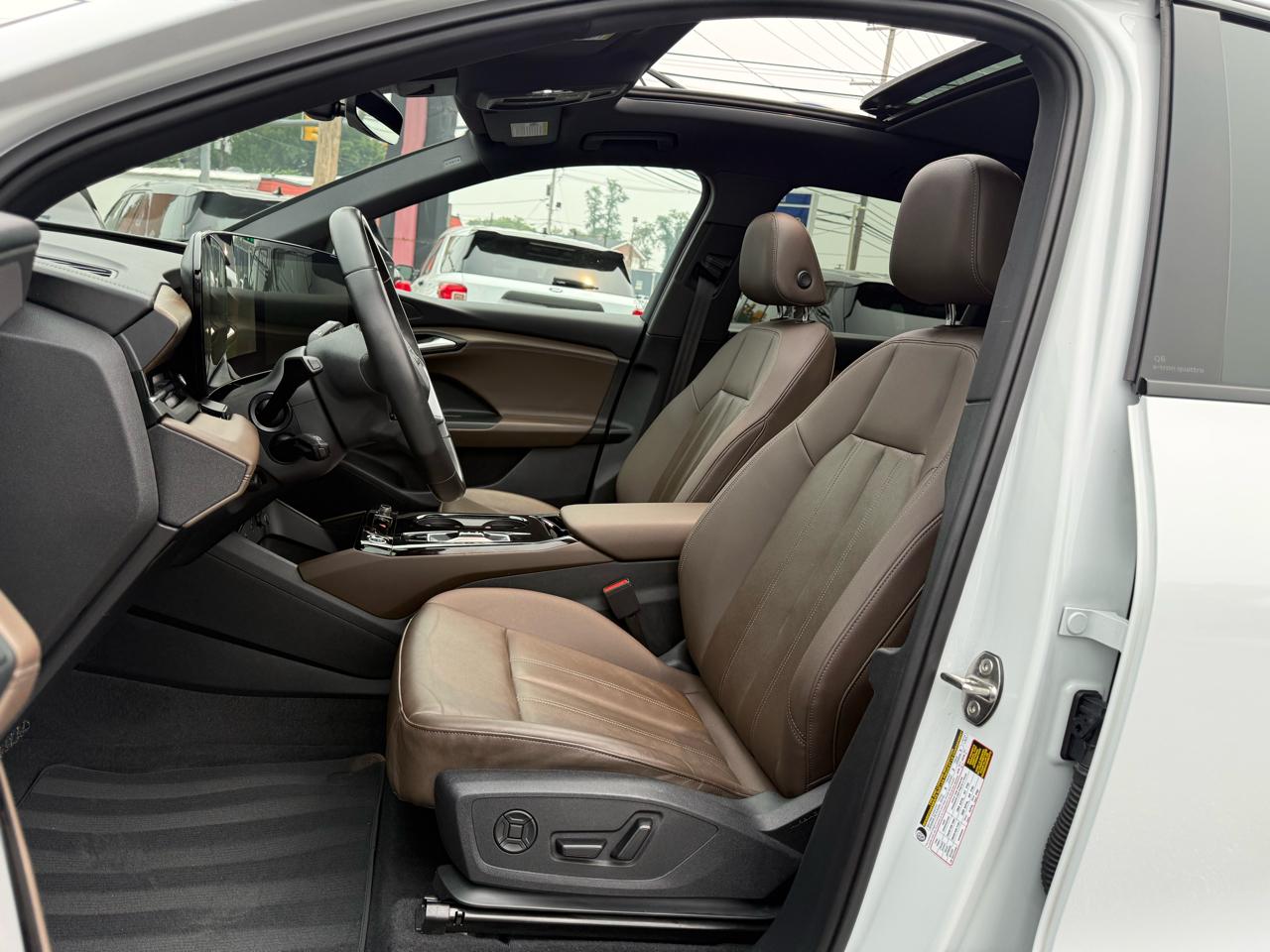 Audi Q6 e-tron Premium quattro 2025
