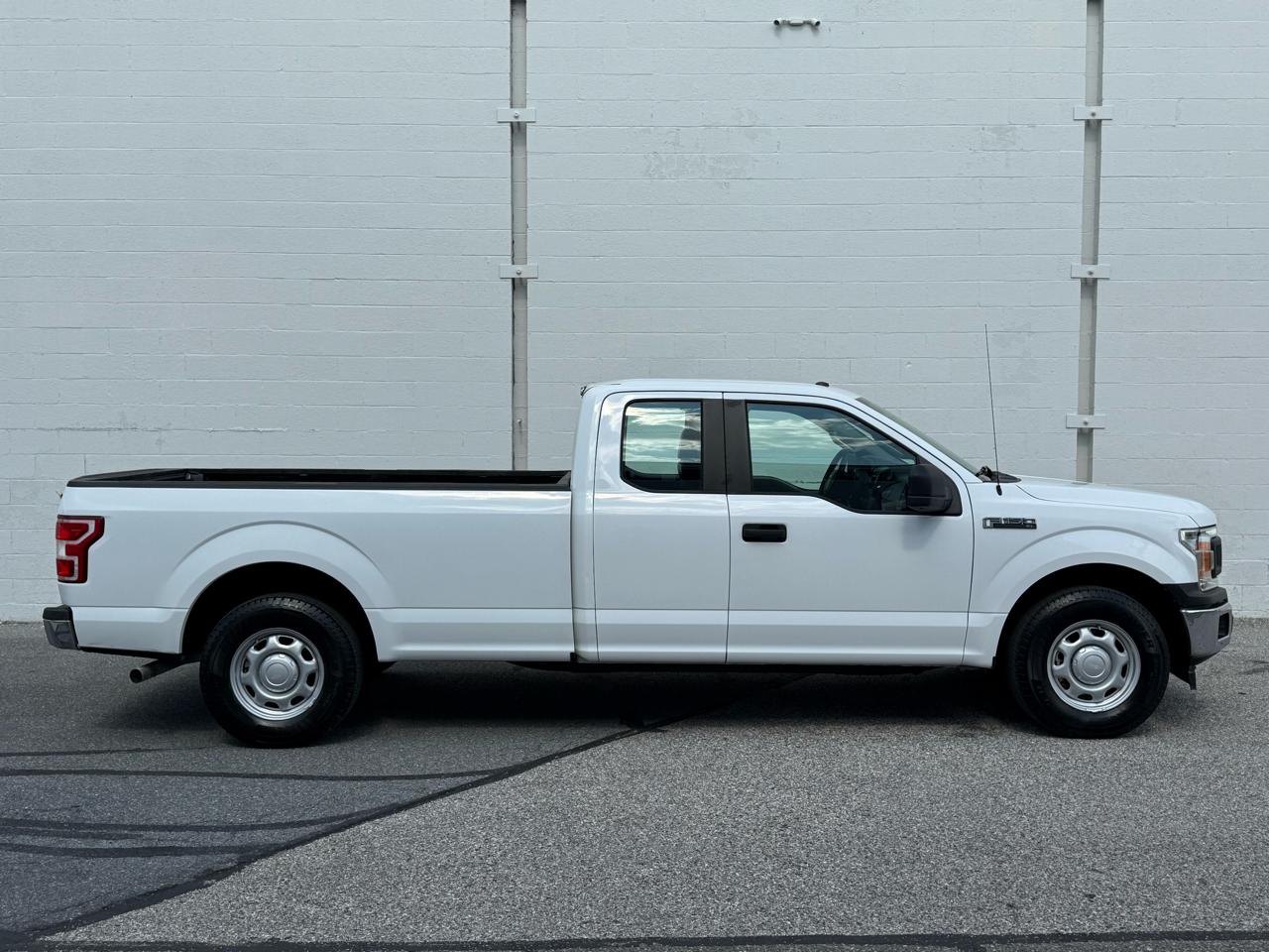 Ford F-150 XL 2WD SuperCab 8' Box 2019