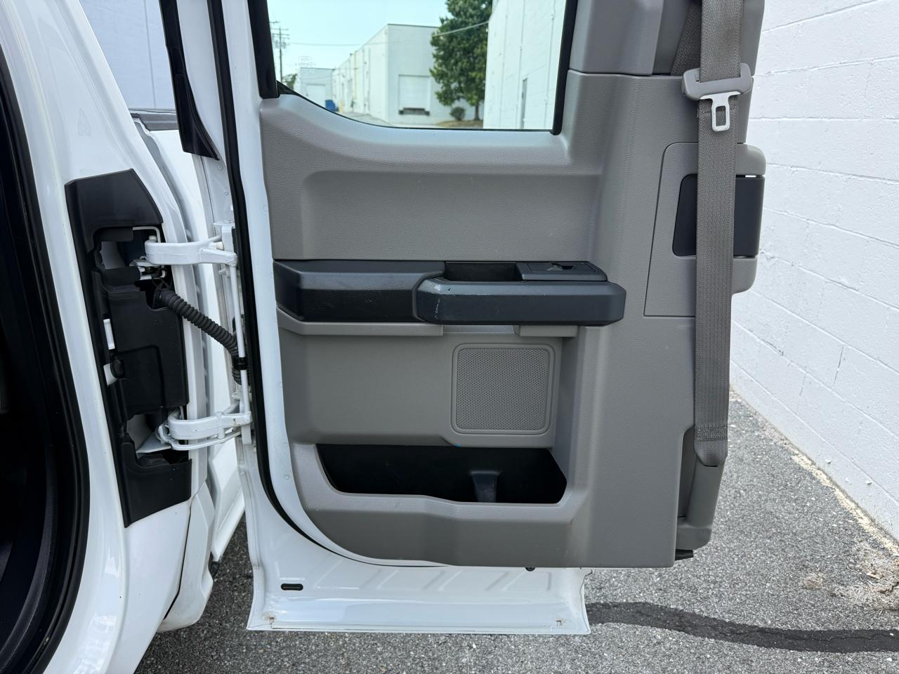 Ford F-150 XL 2WD SuperCab 8' Box 2019
