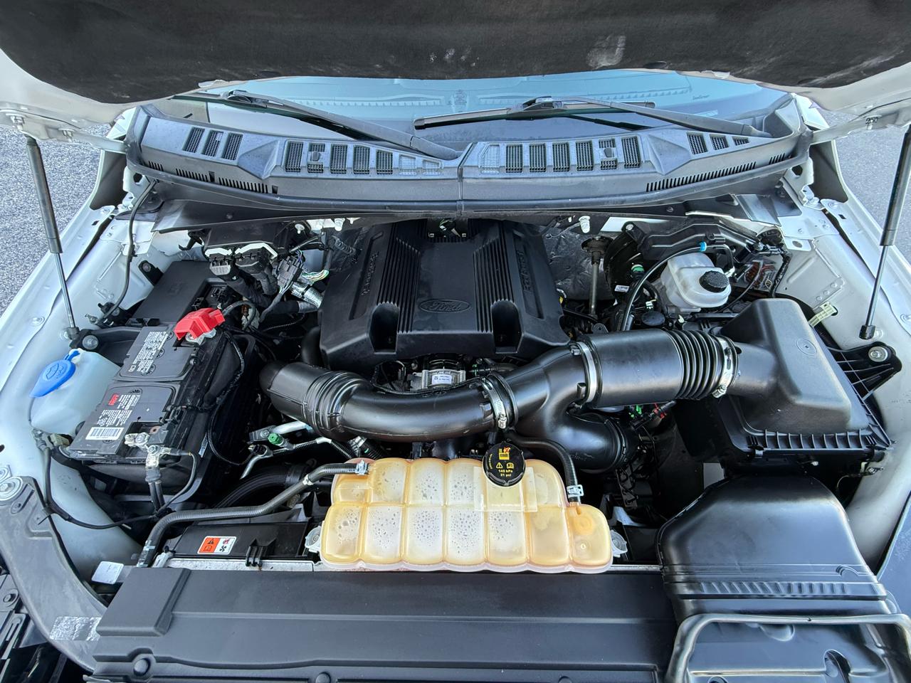 Ford F-150 XLT 4WD SuperCab 8' Box 2017