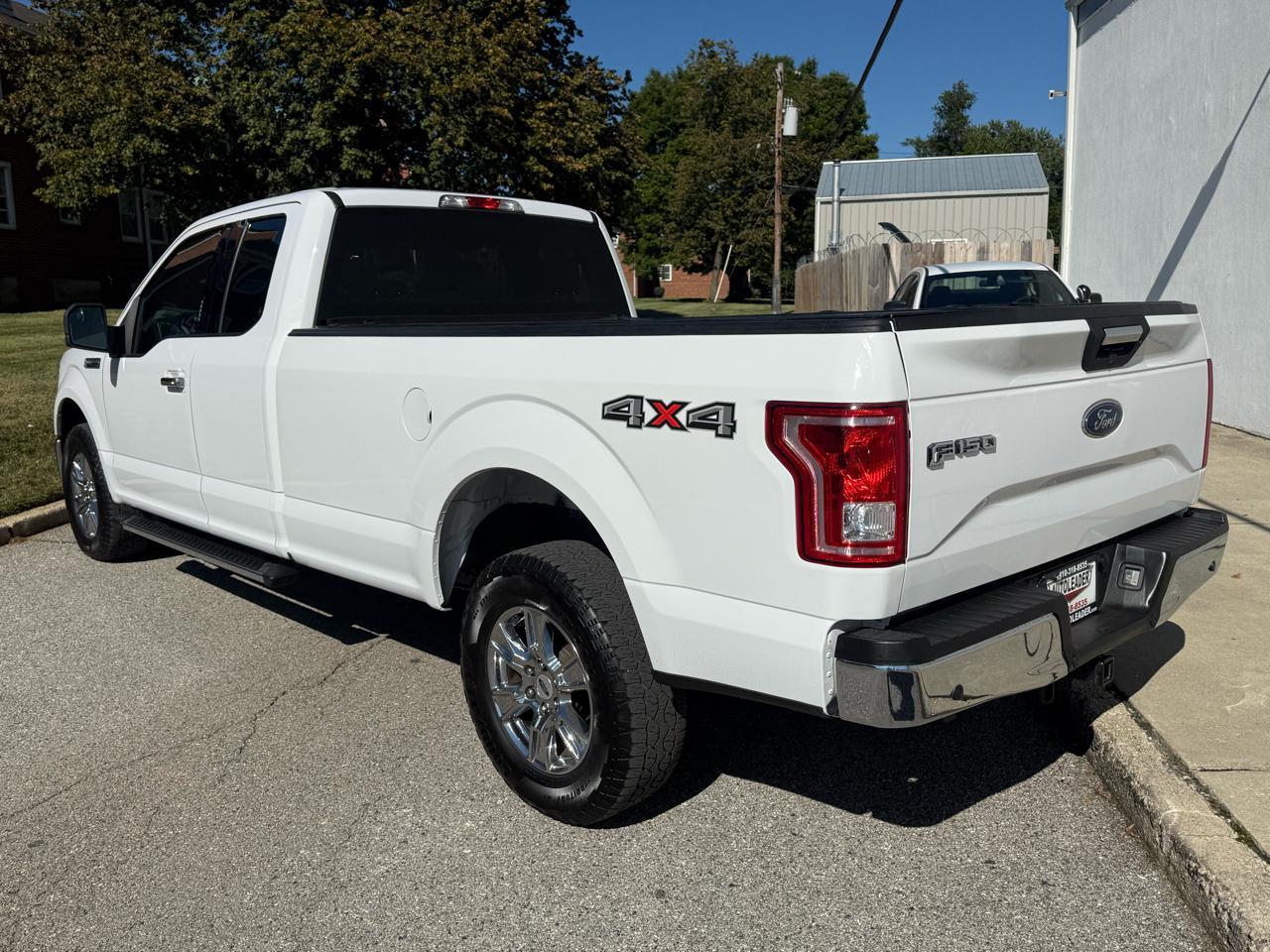 Ford F-150 XLT 4WD SuperCab 8' Box 2017
