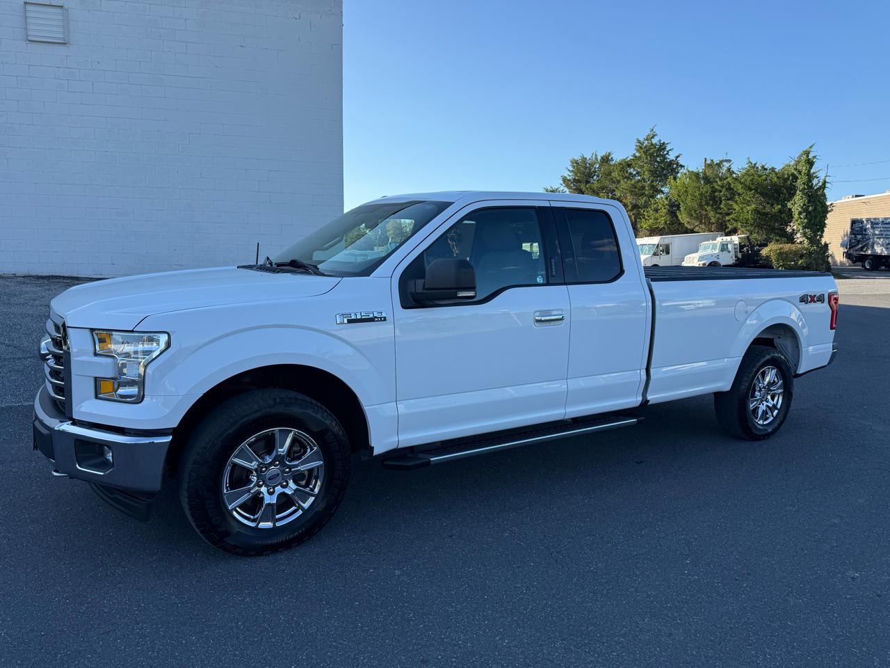 Ford F-150 XLT 4WD SuperCab 8' Box 2017