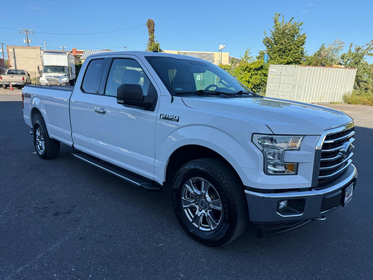 Ford F-150 XLT 4WD SuperCab 8' Box 2017