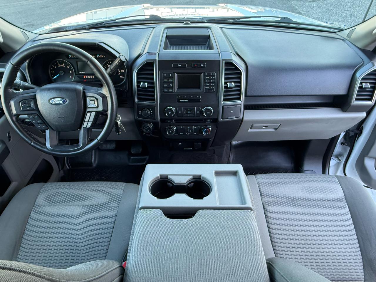 Ford F-150 XLT 4WD SuperCab 8' Box 2017