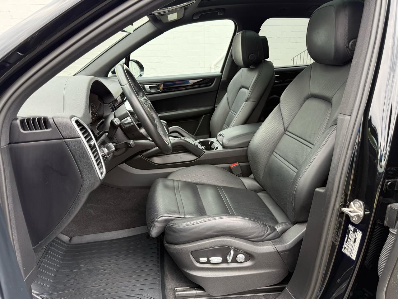 Porsche Cayenne E-Hybrid AWD 2019