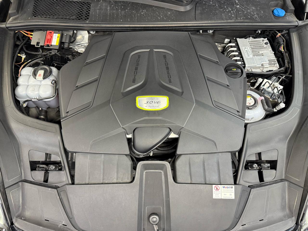 Porsche Cayenne E-Hybrid AWD 2019
