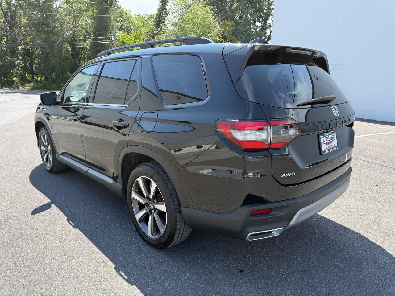 Honda Pilot Elite AWD 2023