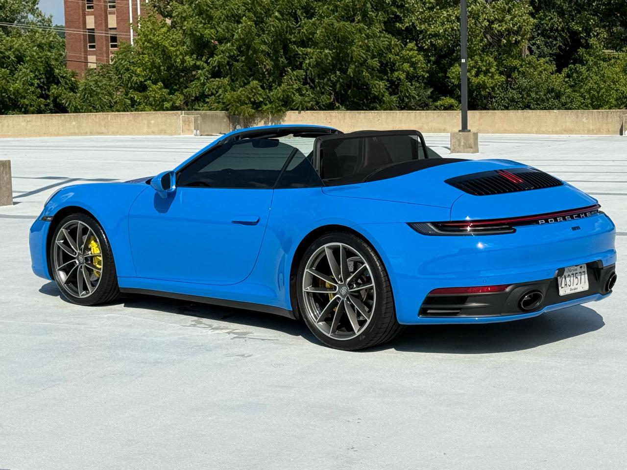 Porsche 911 Carrera Cabriolet 2022