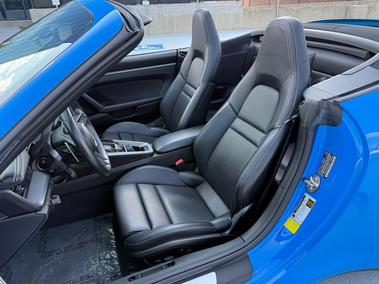Porsche 911 Carrera Cabriolet 2022