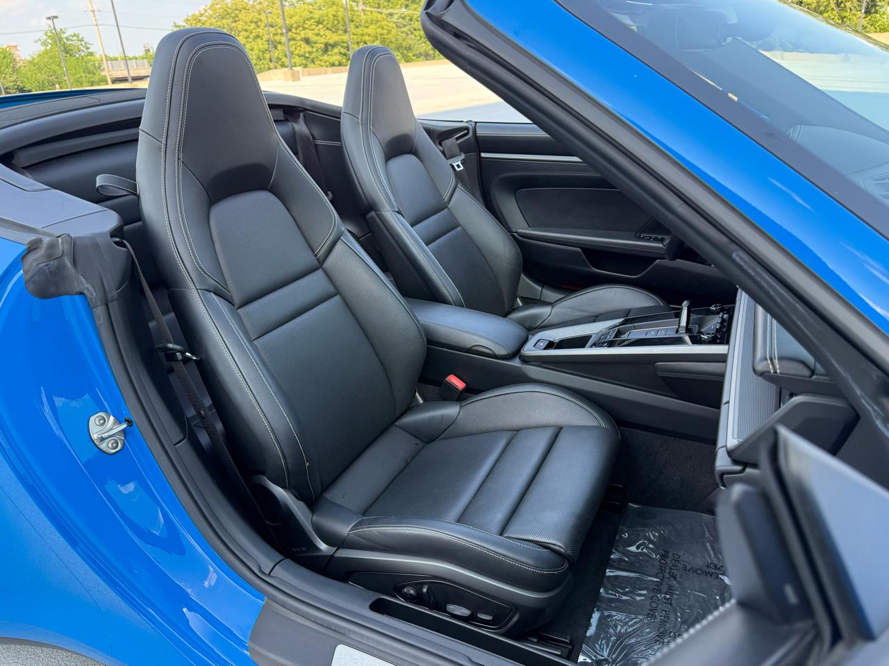 Porsche 911 Carrera Cabriolet 2022