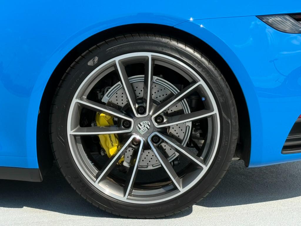 Porsche 911 Carrera Cabriolet 2022