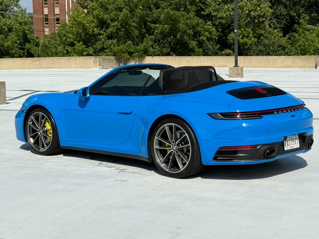 Porsche 911 Carrera Cabriolet 2022