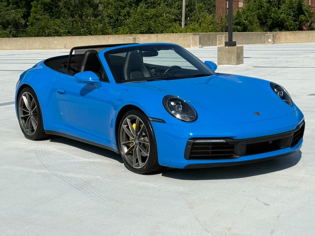 Porsche 911 Carrera Cabriolet 2022