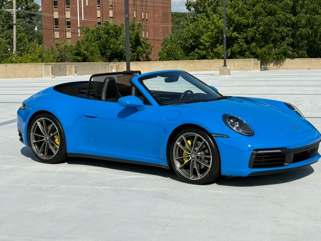 Porsche 911 Carrera Cabriolet 2022
