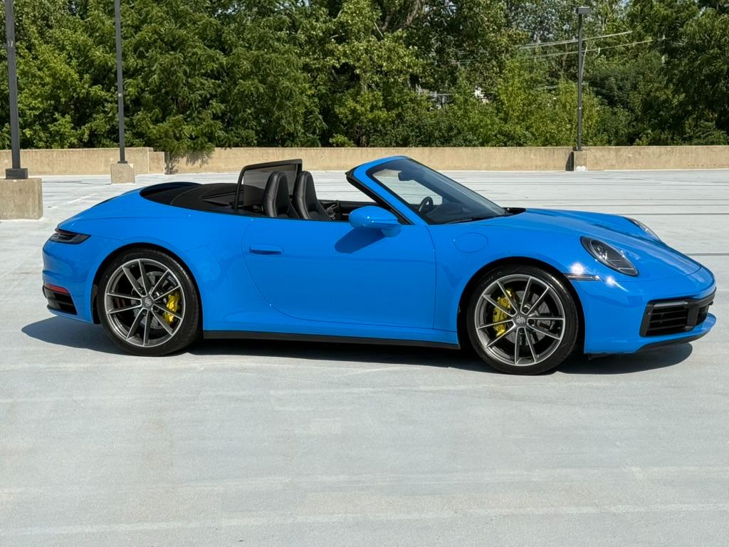 Porsche 911 Carrera Cabriolet 2022