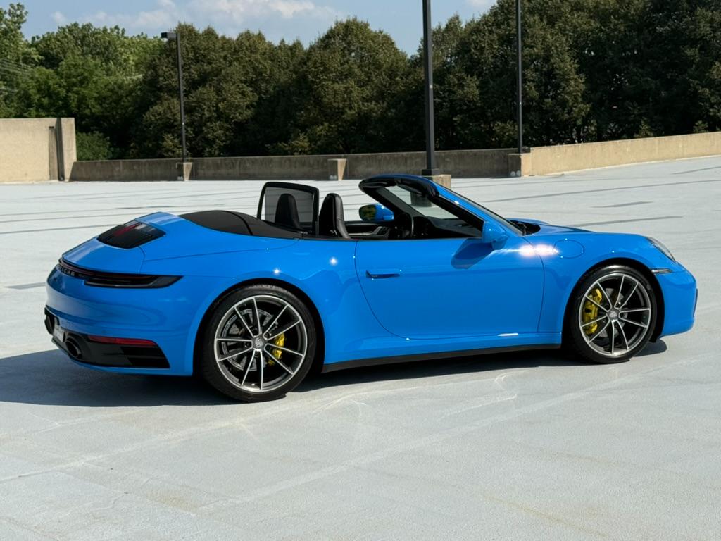 Porsche 911 Carrera Cabriolet 2022