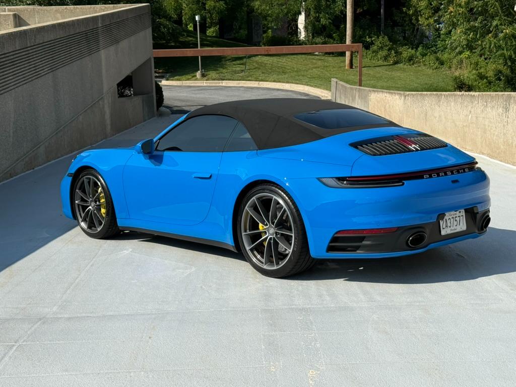 Porsche 911 Carrera Cabriolet 2022