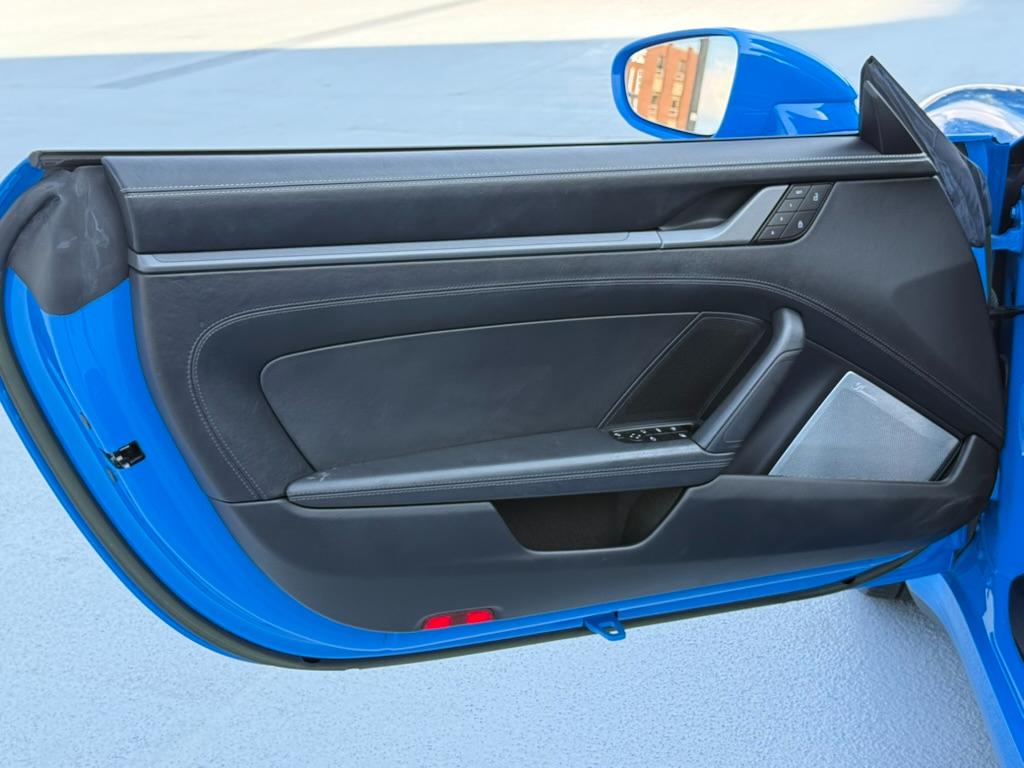 Porsche 911 Carrera Cabriolet 2022