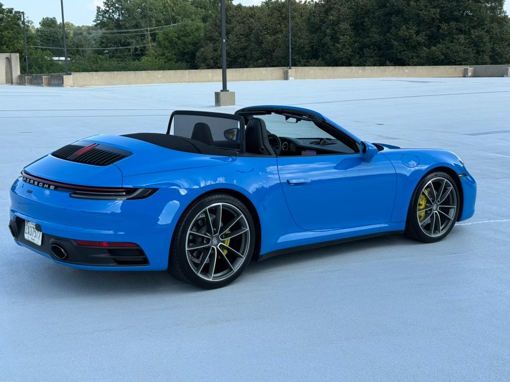 Porsche 911 Carrera Cabriolet 2022