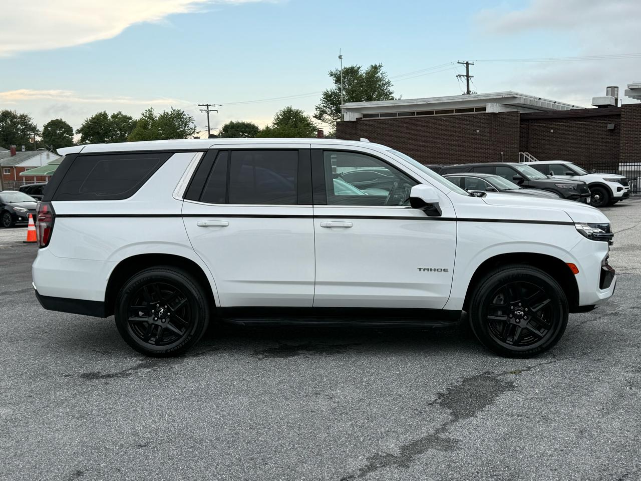 Chevrolet Tahoe 2WD 4dr Commercial 2021