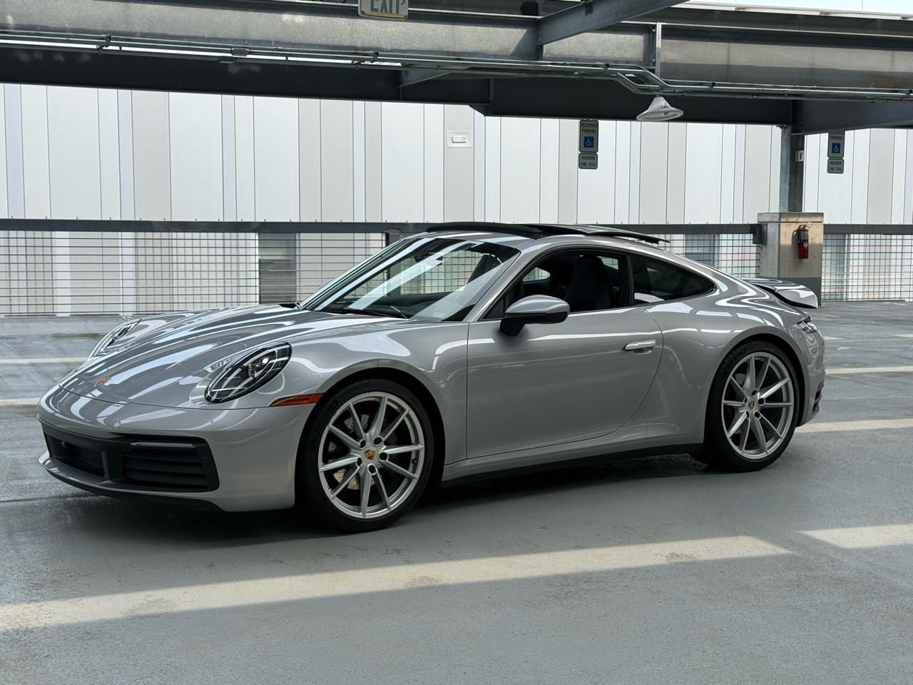 Porsche 911 Carrera Coupe 2024