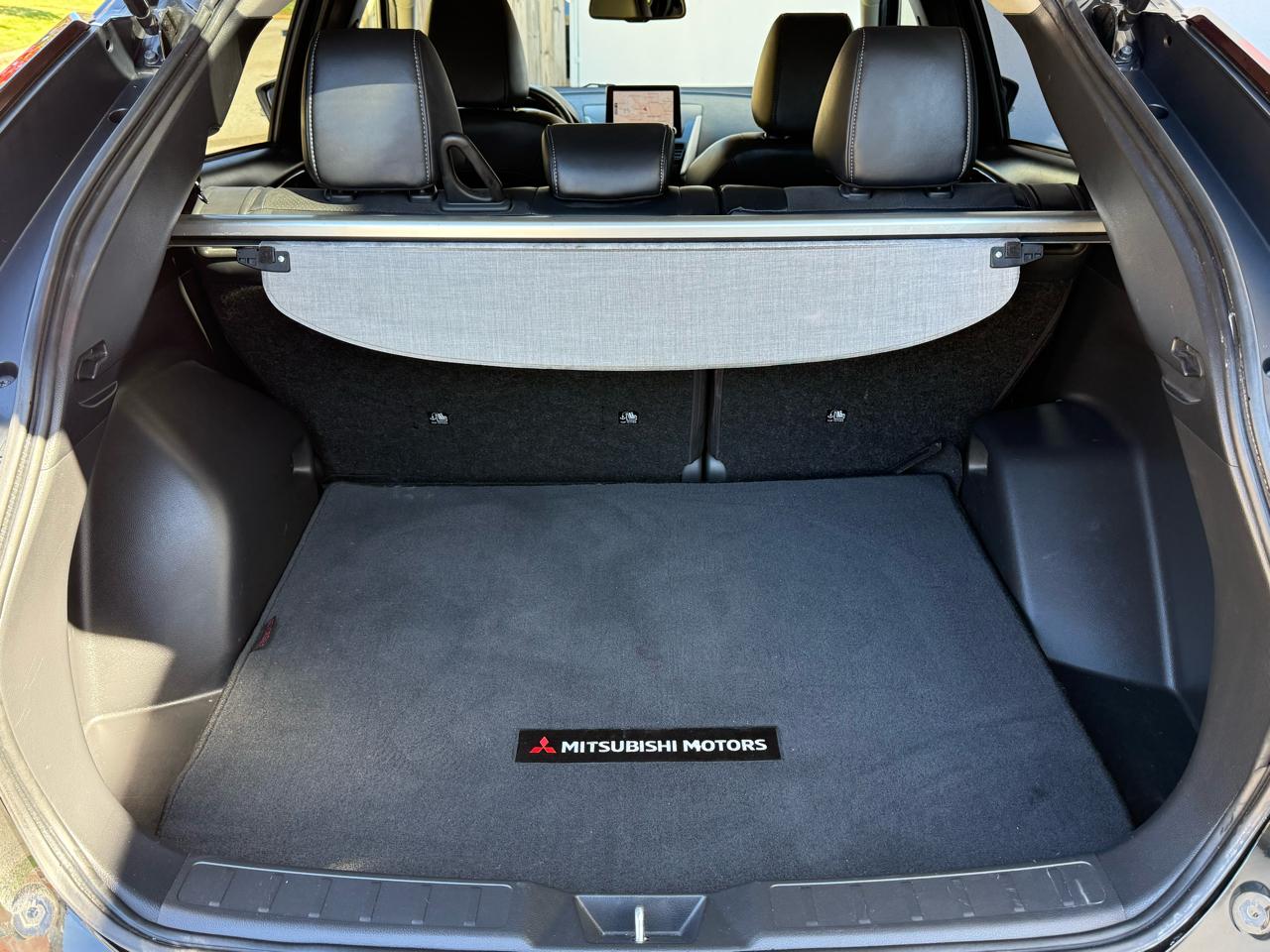 Mitsubishi Eclipse Cross SEL Special Edition FWD 2022